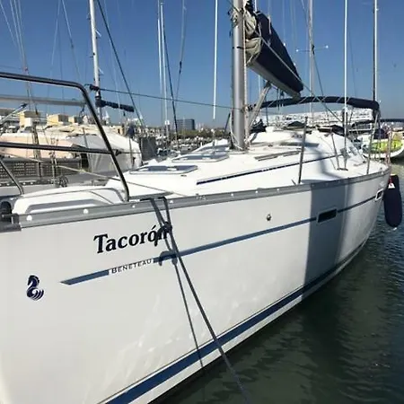 船上ホテル Sail Vessel At